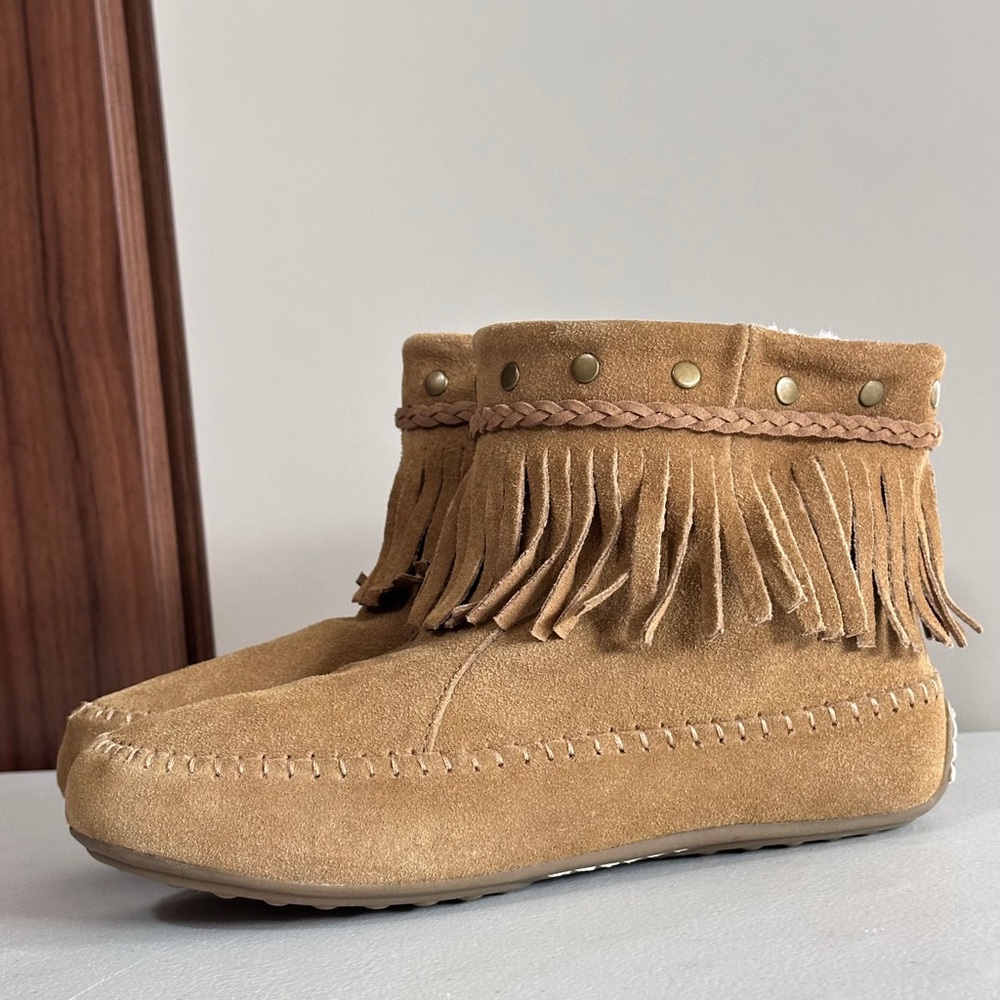 Lucky Brand Women's Fringe Moccasins  7M